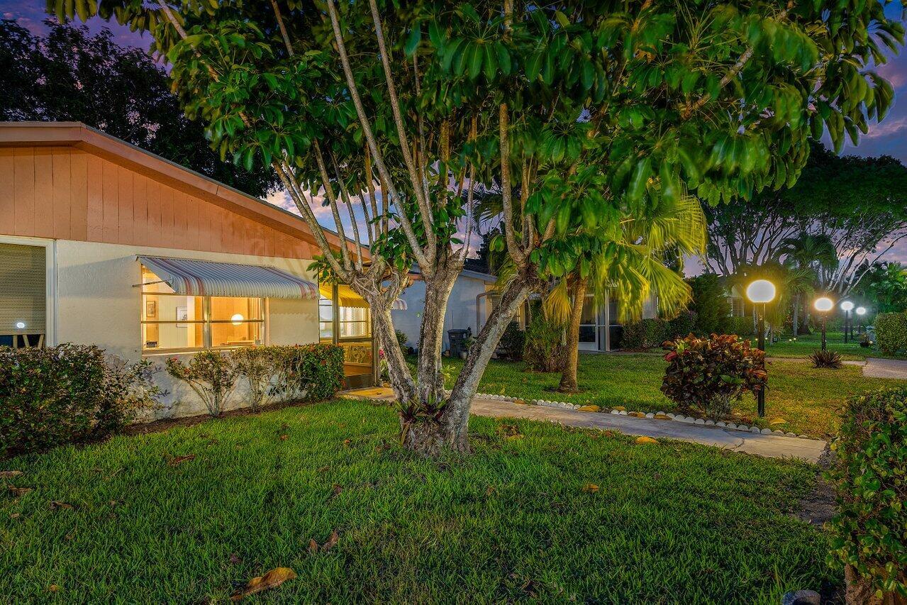 DELRAY VILLAS - Residential