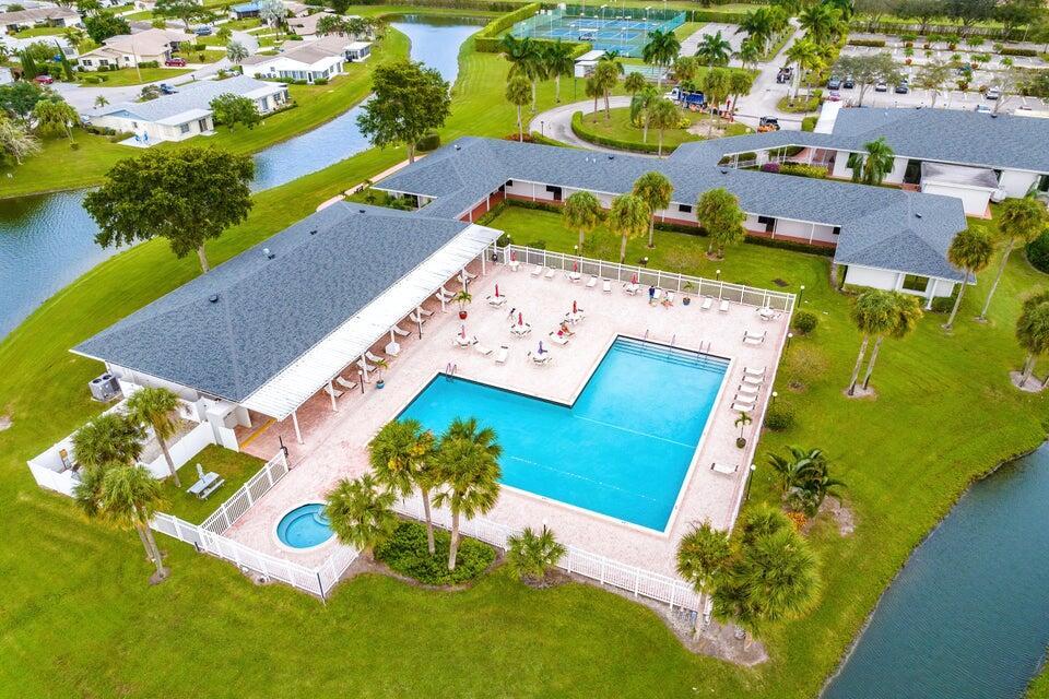 DELRAY VILLAS - Residential