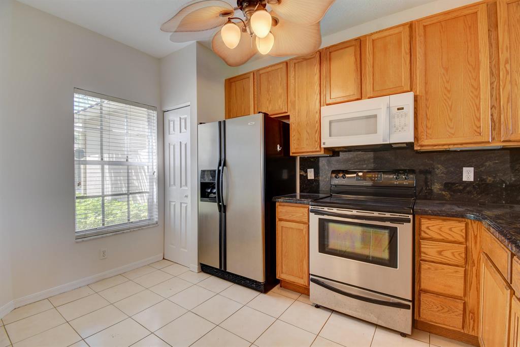 BOYNTON OASIS - Residential Lease