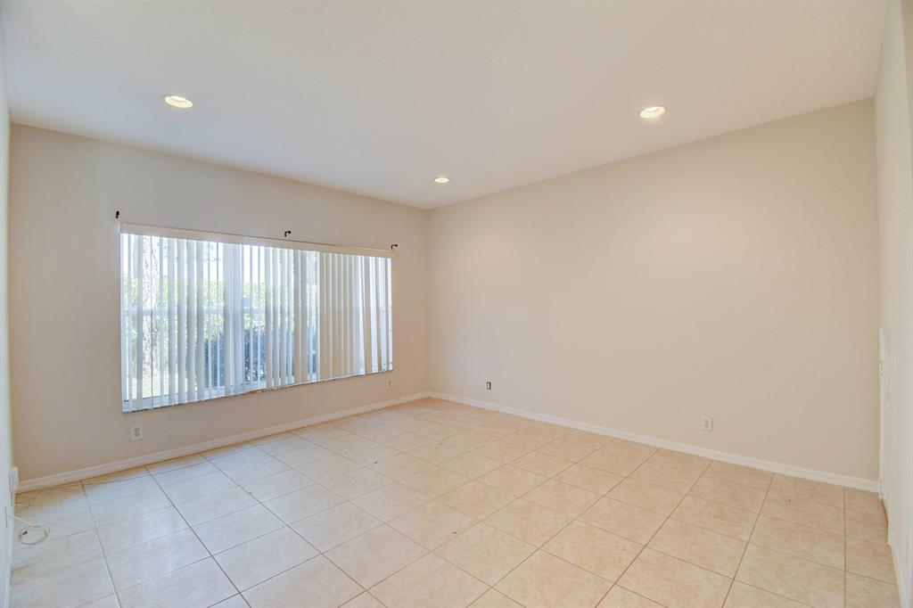 BOYNTON OASIS - Residential Lease