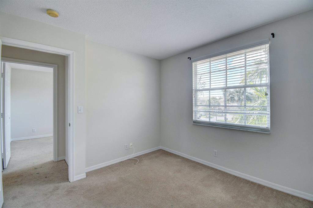 BOYNTON OASIS - Residential Lease