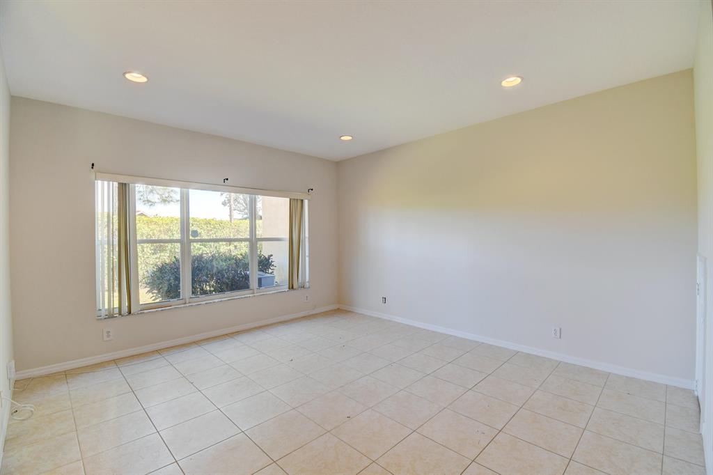 BOYNTON OASIS - Residential Lease