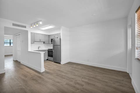 Tiny photo for 4051 NE 13th Avenue #69-3, Oakland Park, FL 33334 (MLS # B26040291)