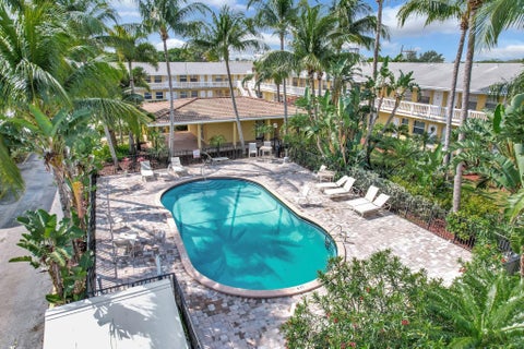 Tiny photo for 4051 NE 13th Avenue #69-3, Oakland Park, FL 33334 (MLS # B26040291)