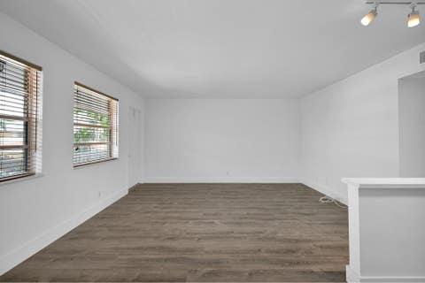 Tiny photo for 4051 NE 13th Avenue #69-3, Oakland Park, FL 33334 (MLS # B26040291)