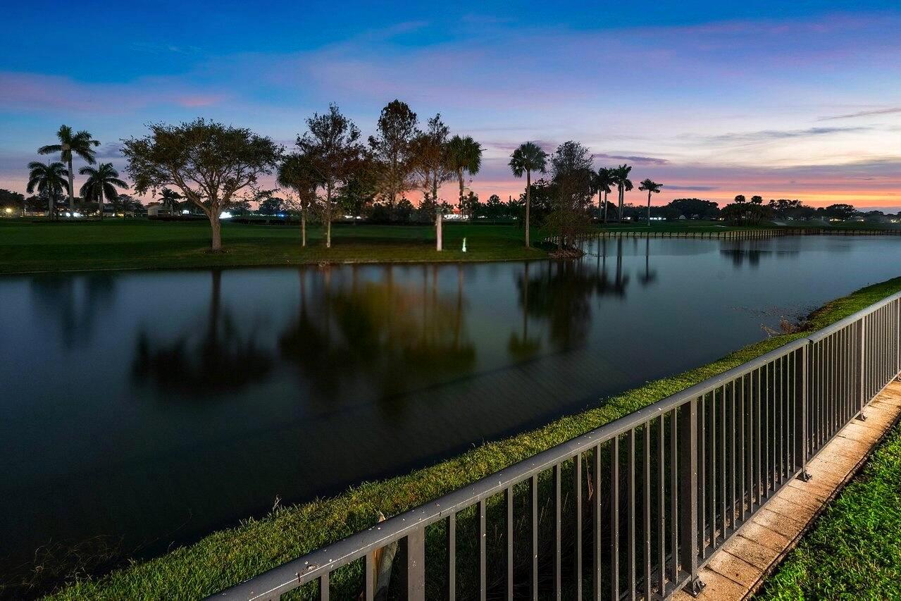 ISLES AT HUNTERS RUN - Residential