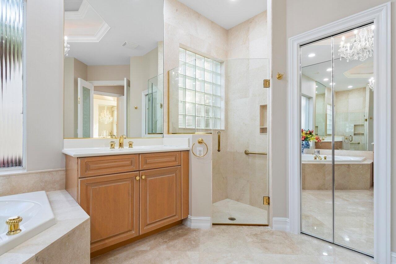ISLES AT HUNTERS RUN - Residential
