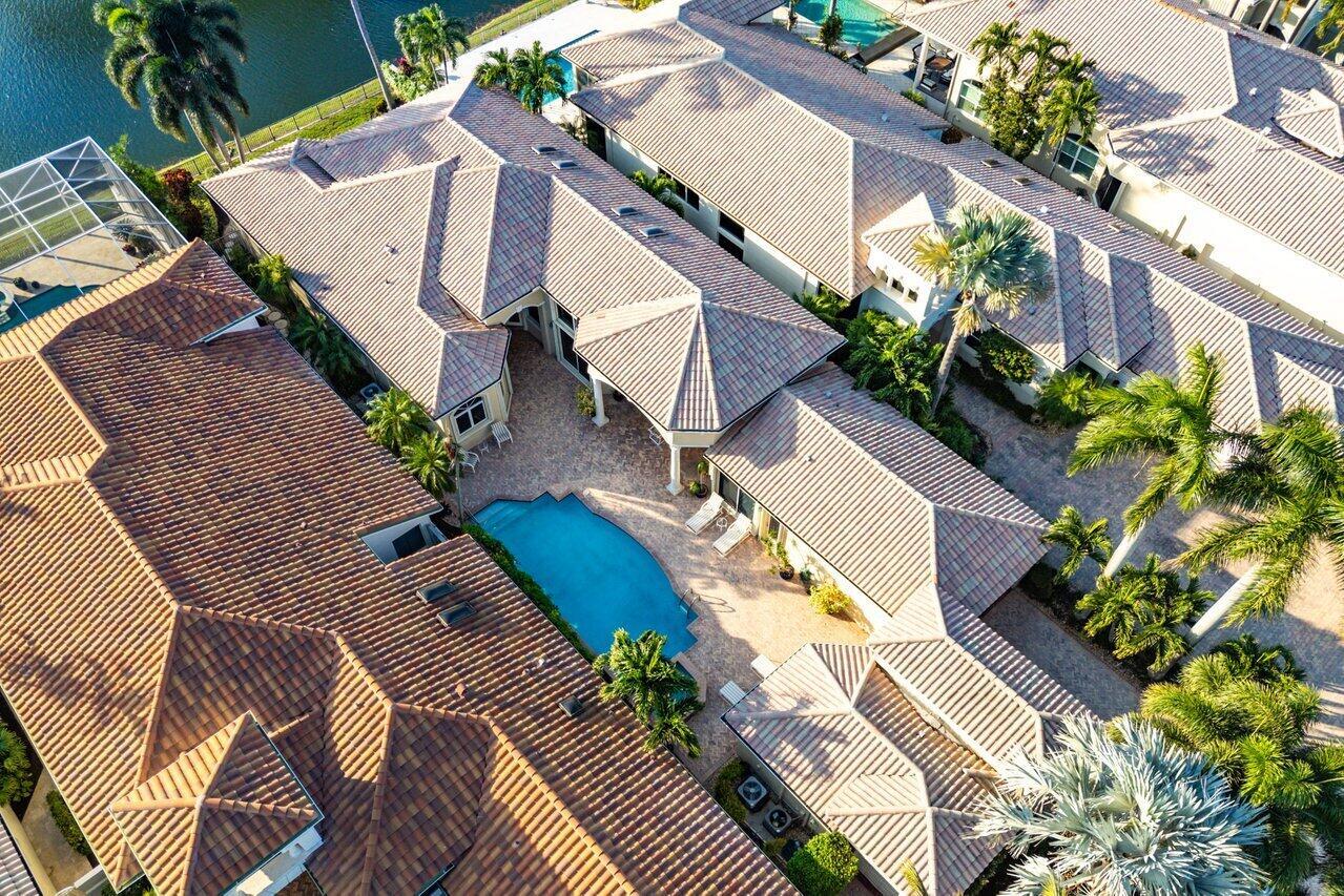 ISLES AT HUNTERS RUN - Residential
