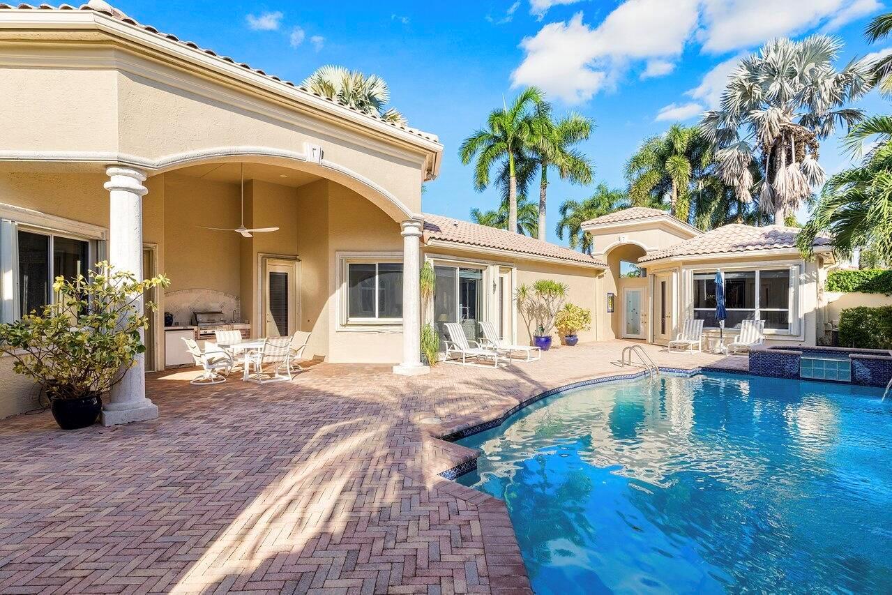 ISLES AT HUNTERS RUN - Residential