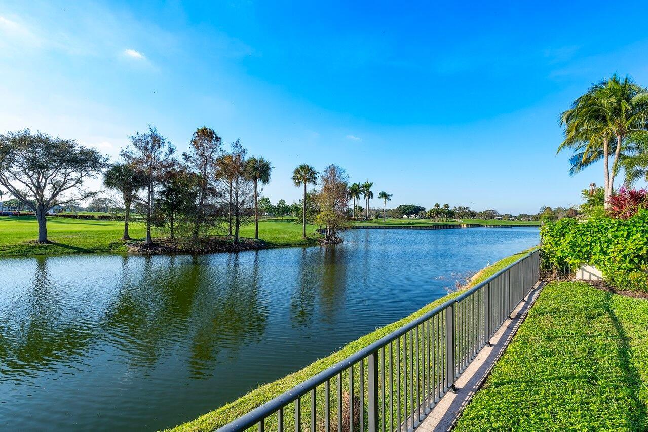 ISLES AT HUNTERS RUN - Residential
