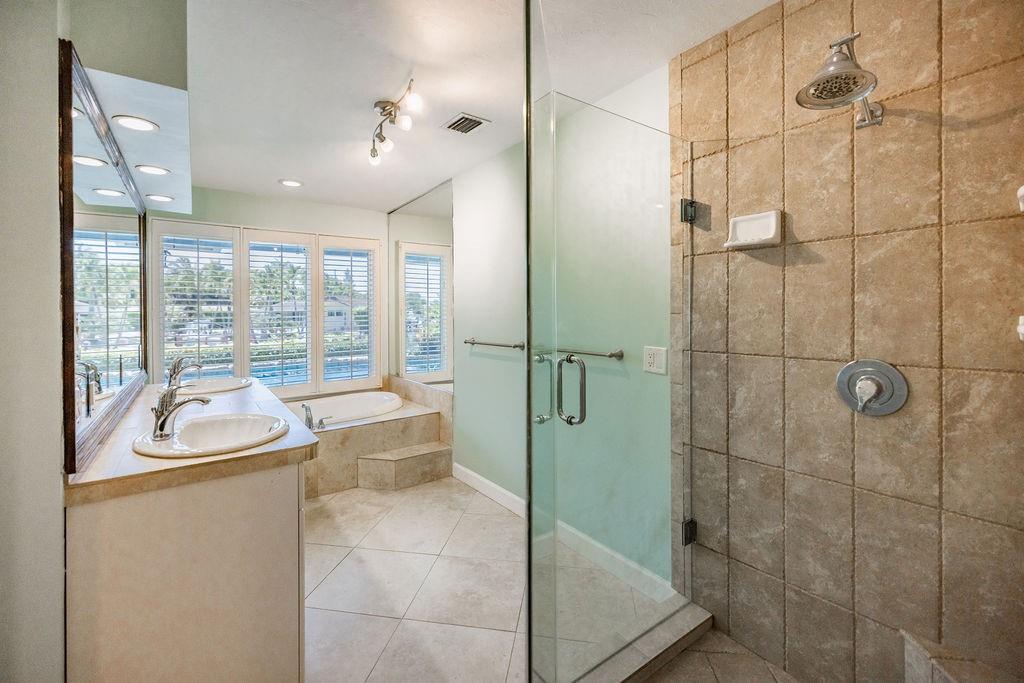 Lighthouse Point - Residential