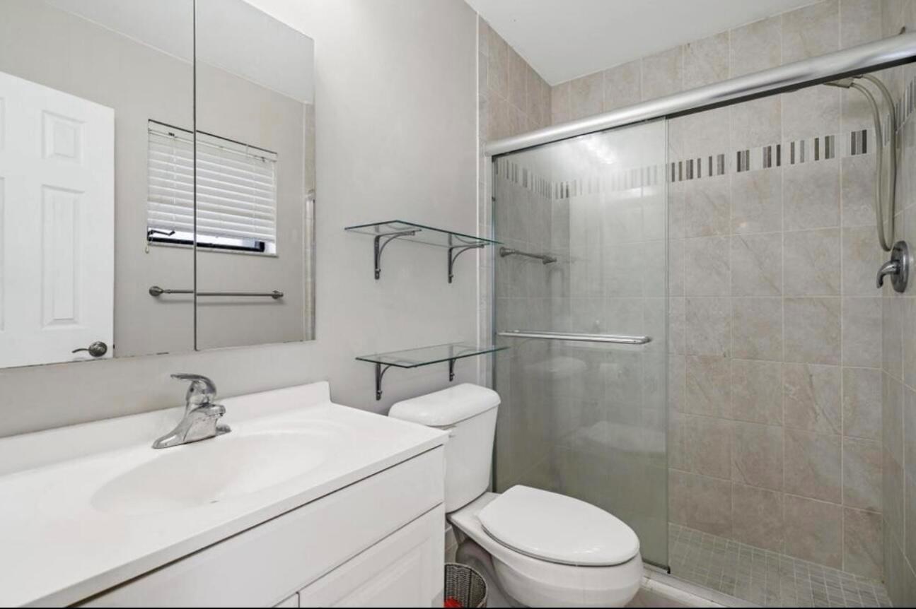 BUTTONWOOD 1 - Residential