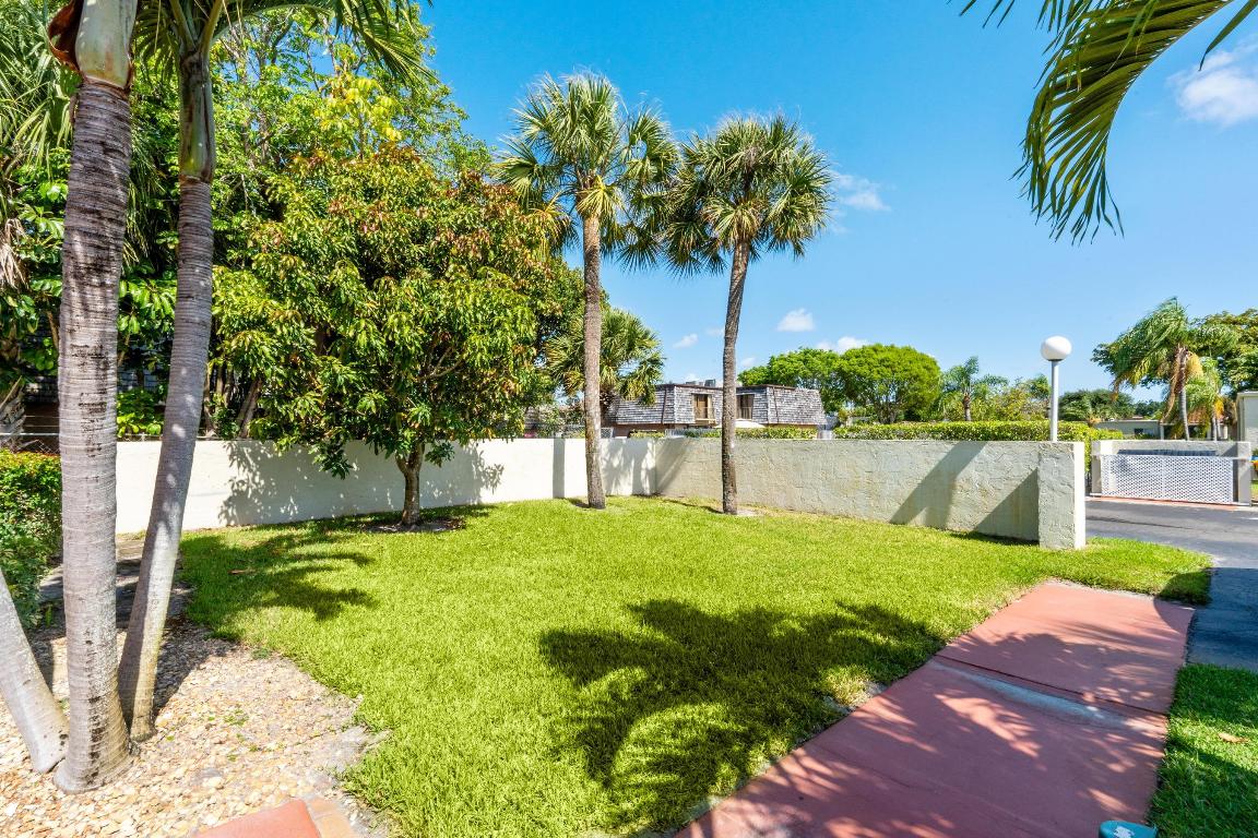 2538 Boundbrook Drive S 140