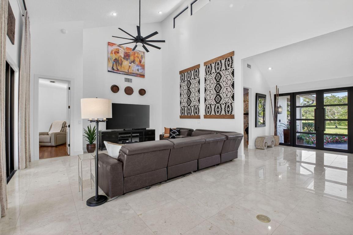 TIERRA DEL REY - Residential