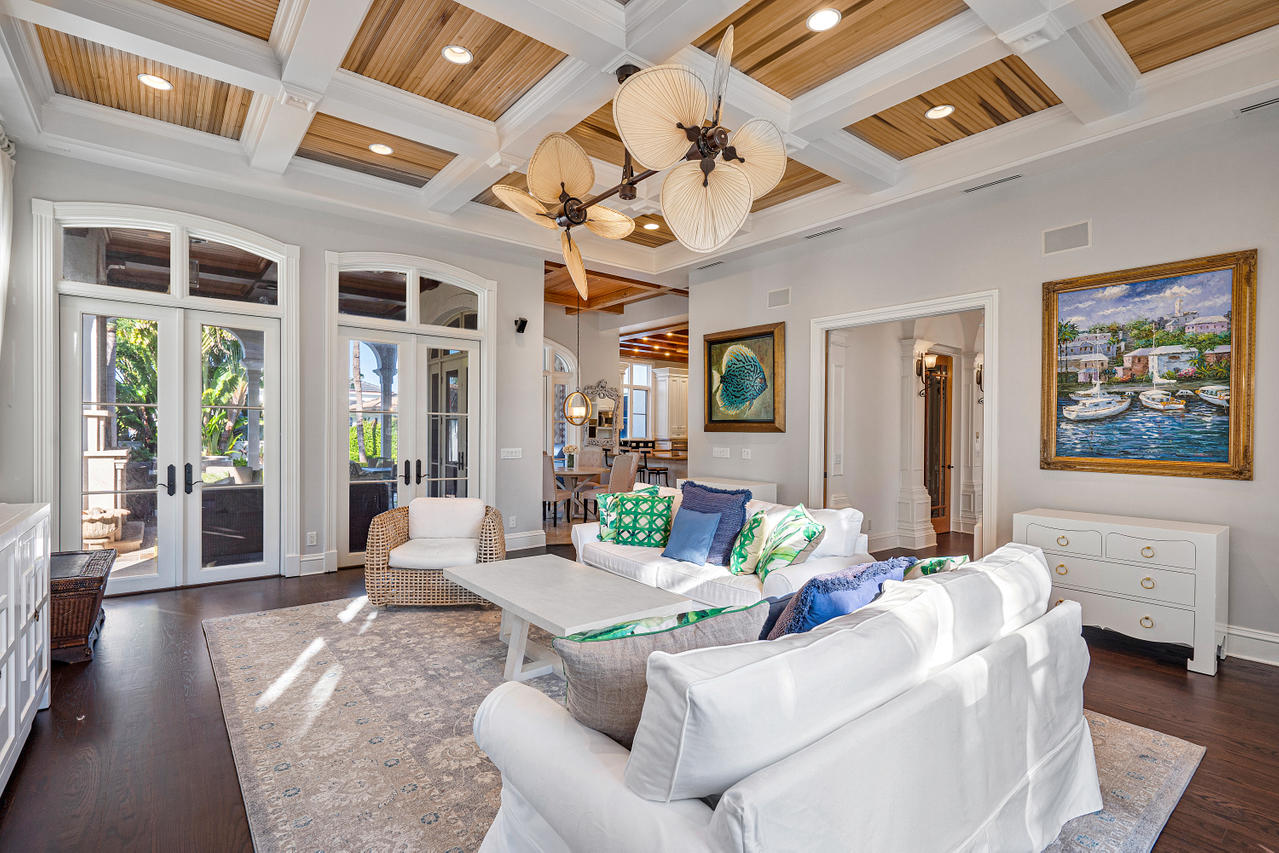 CRESTWOOD DELRAY - Residential