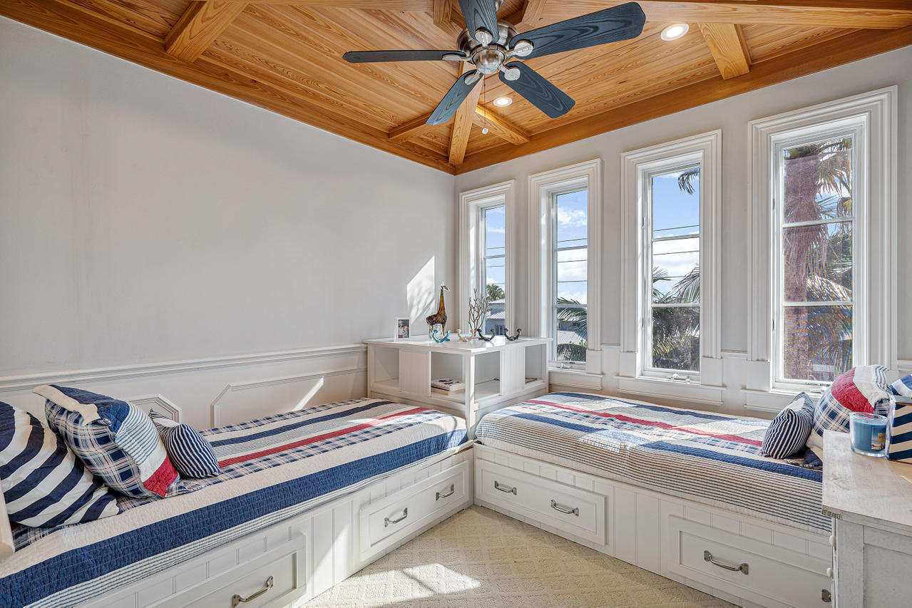 CRESTWOOD DELRAY - Residential