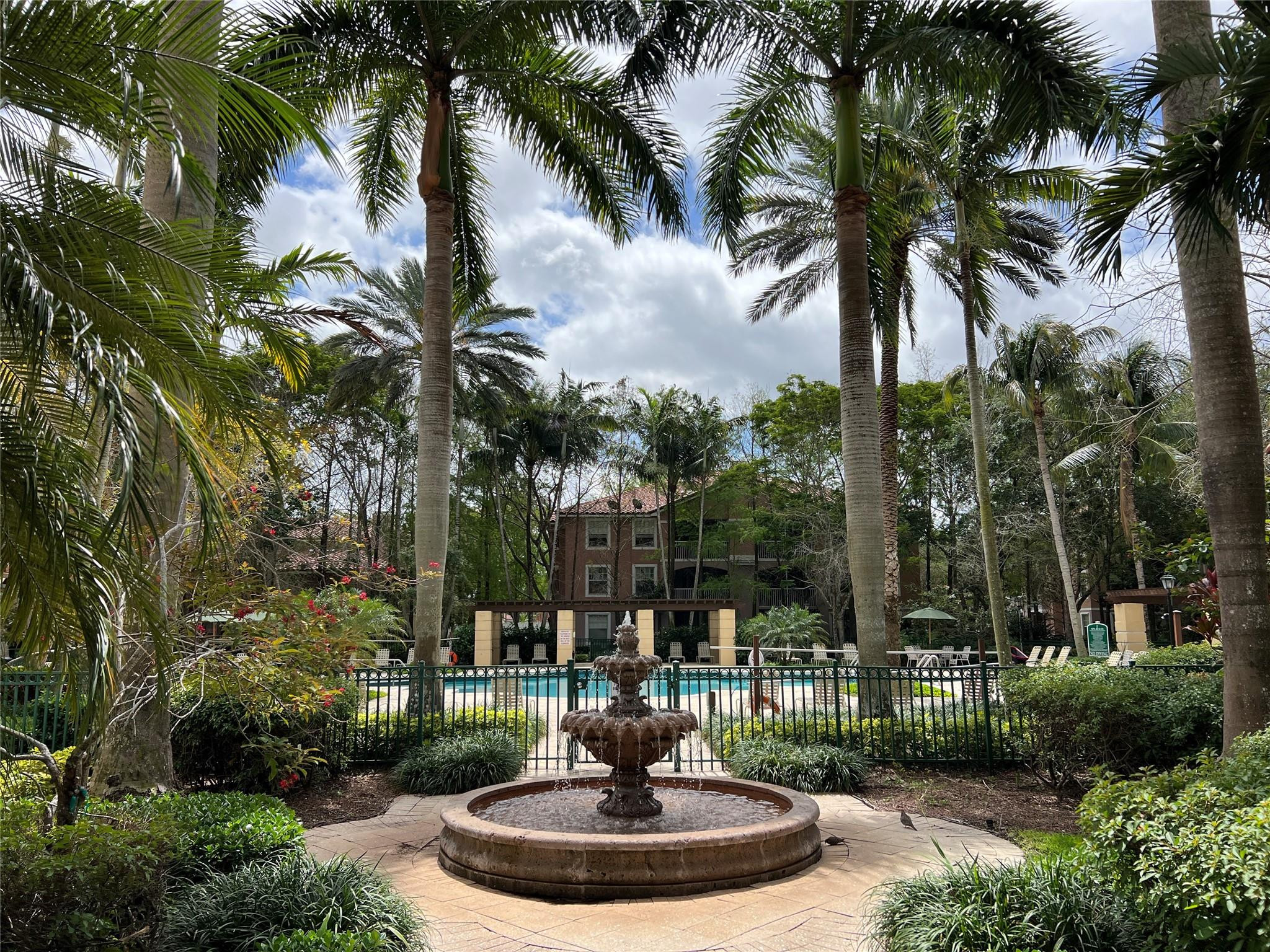 CYPRESS POINTE - Residential Lease