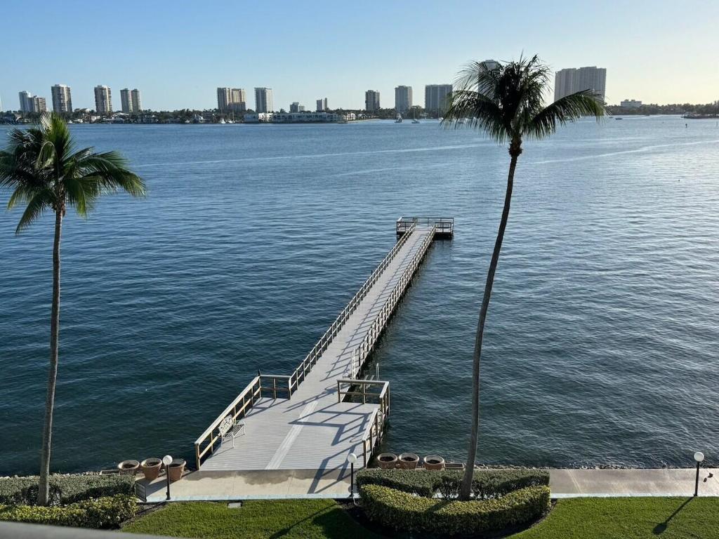 LAKE HARBOR COVE CONDO - Residential Lease
