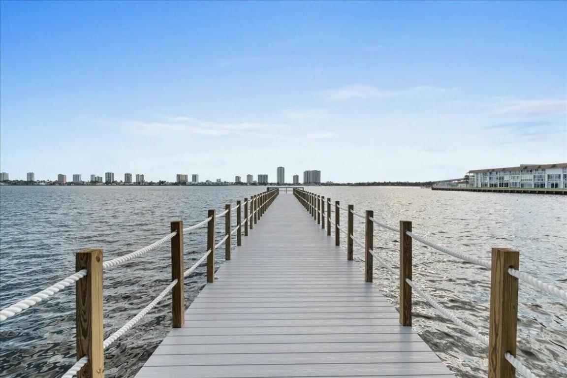 LAKE HARBOR COVE CONDO - Residential Lease