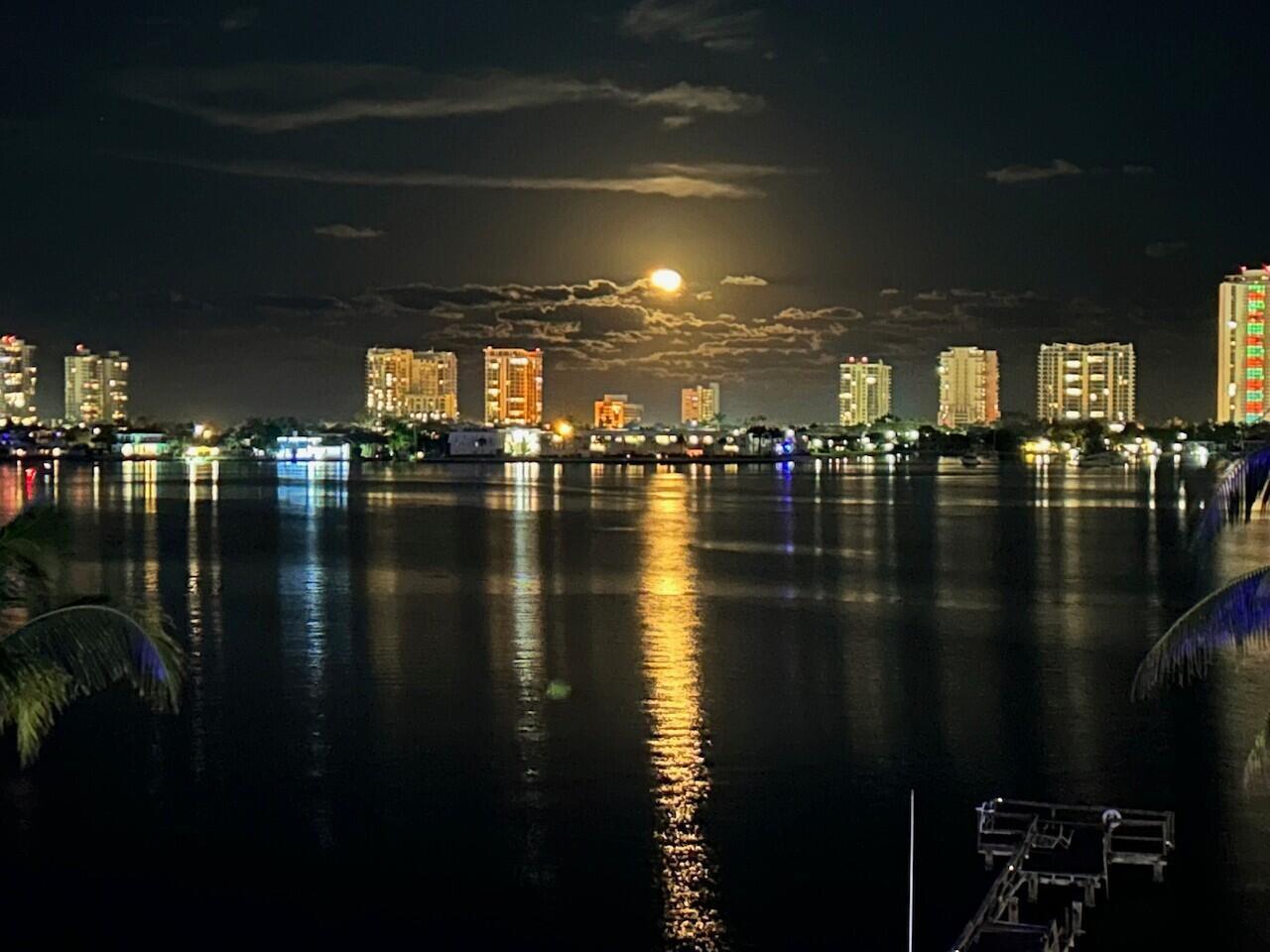 LAKE HARBOR COVE CONDO - Residential Lease