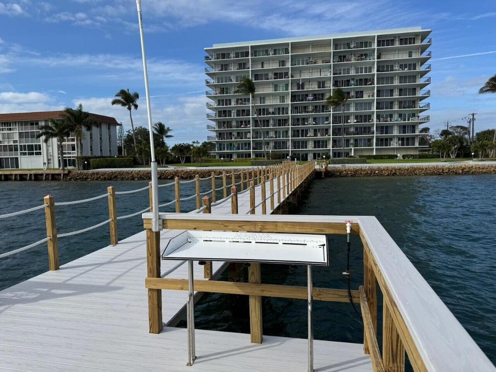 LAKE HARBOR COVE CONDO - Residential Lease