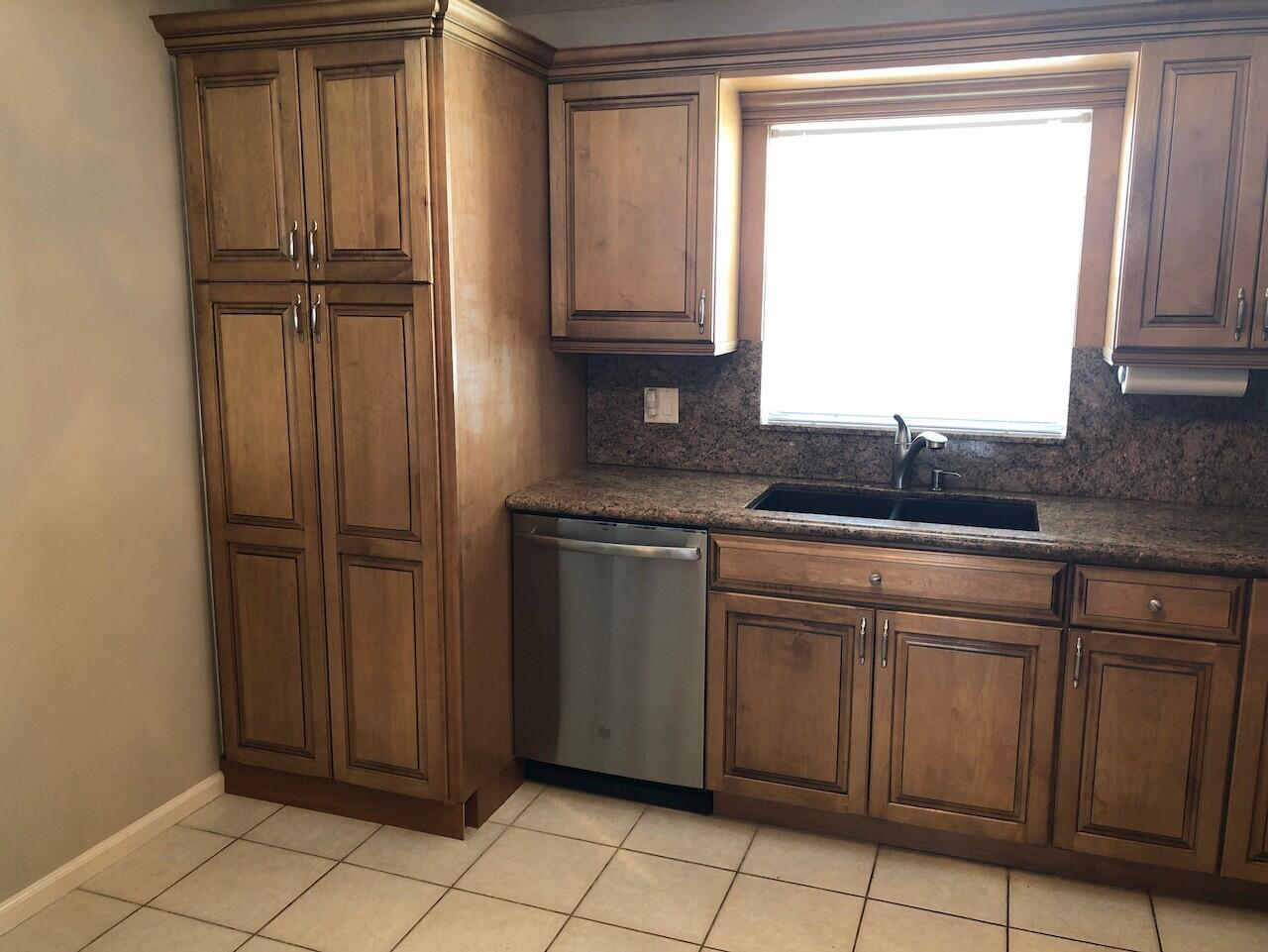 LAKE HARBOR COVE CONDO - Residential Lease