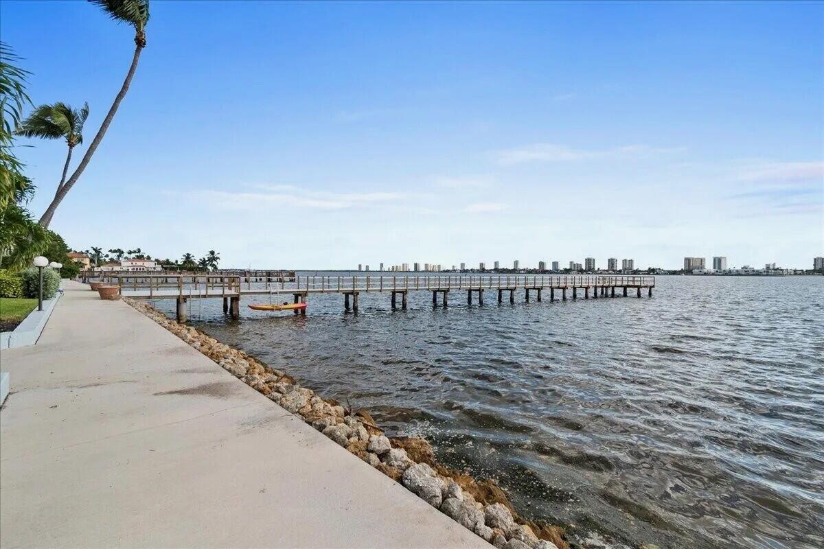 LAKE HARBOR COVE CONDO - Residential Lease