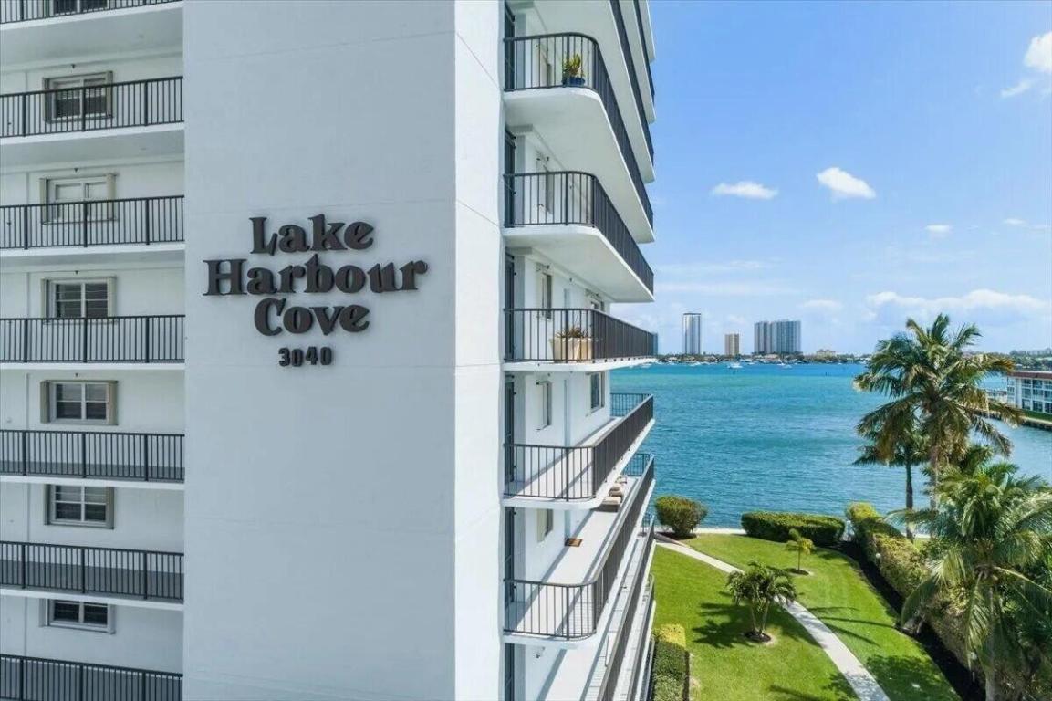 LAKE HARBOR COVE CONDO - Residential Lease