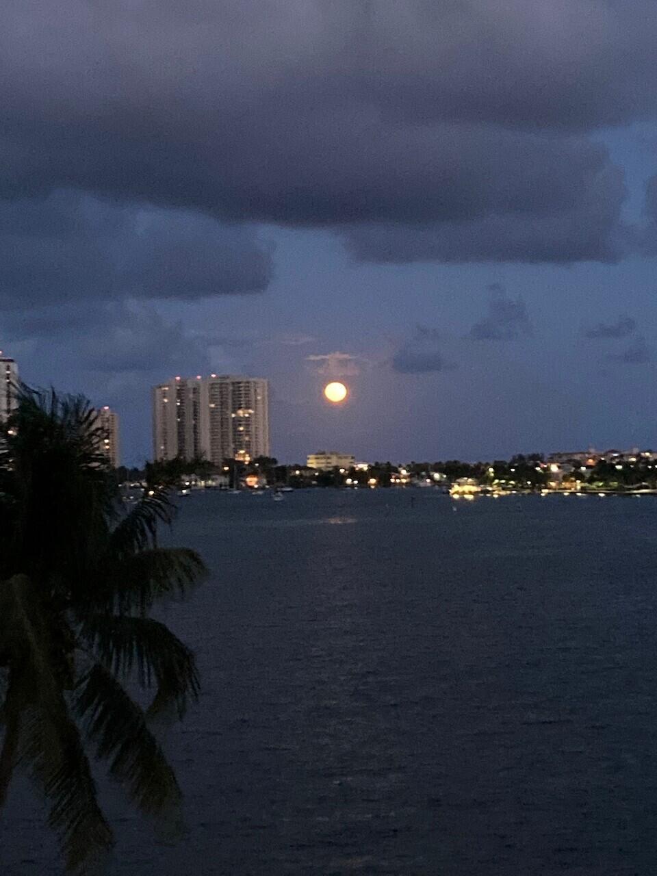 LAKE HARBOR COVE CONDO - Residential Lease