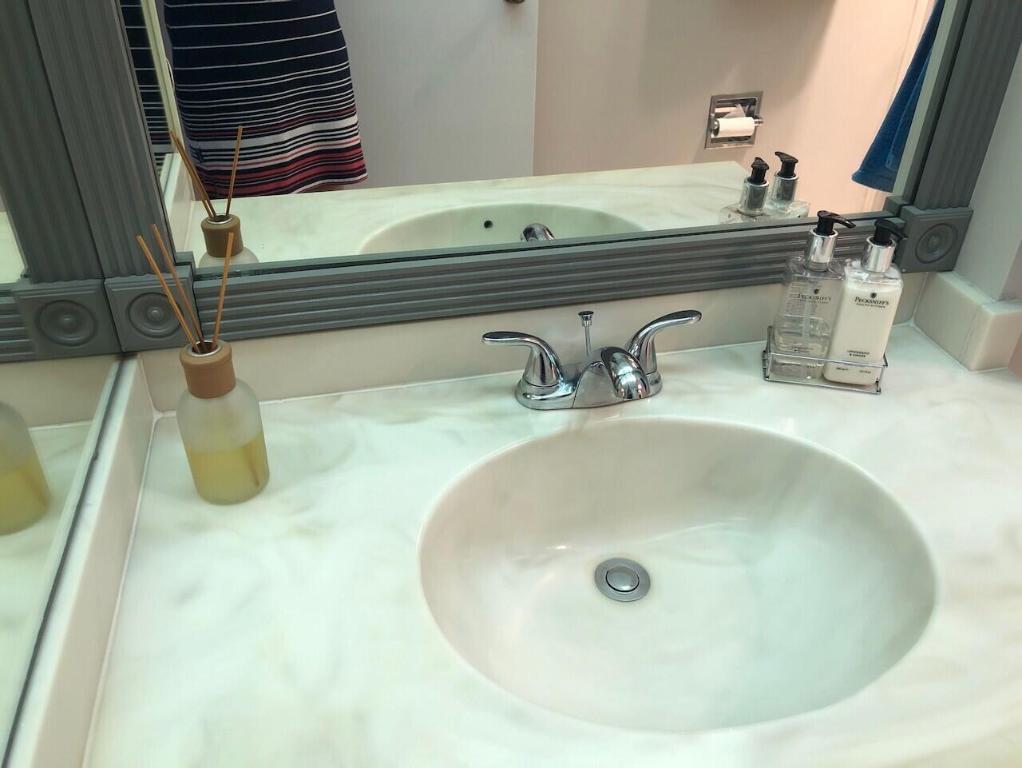 LAKE HARBOR COVE CONDO - Residential Lease