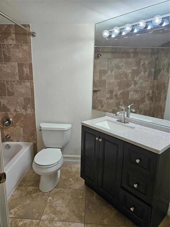 THE COURTYARD CONDOMINIUM - Residential