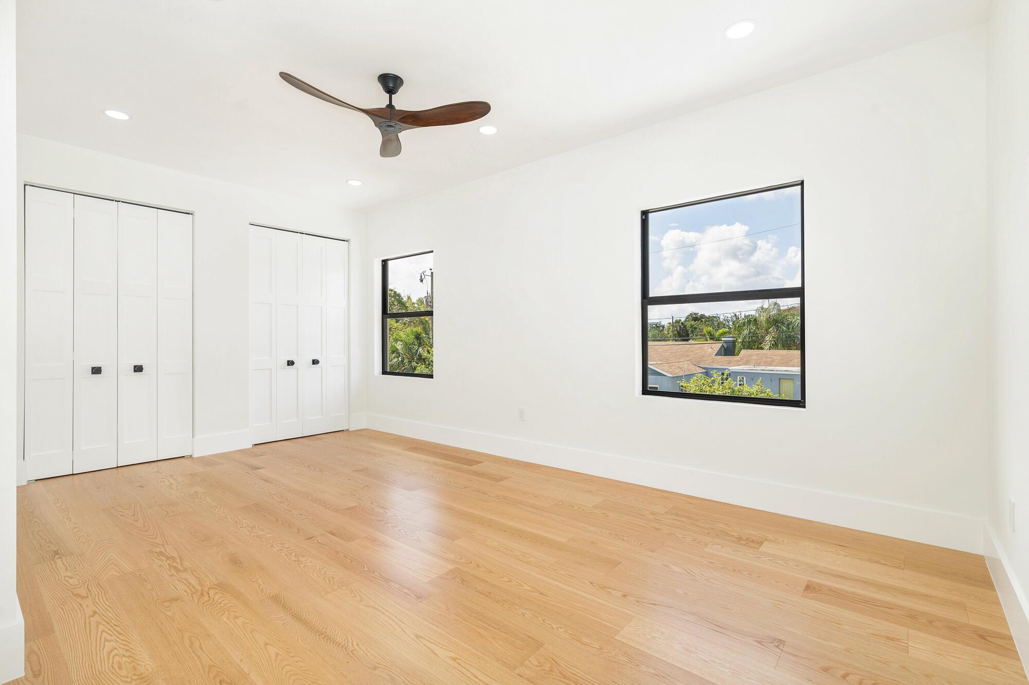 GALE LAKE WORTH PL NO 1 R - Residential