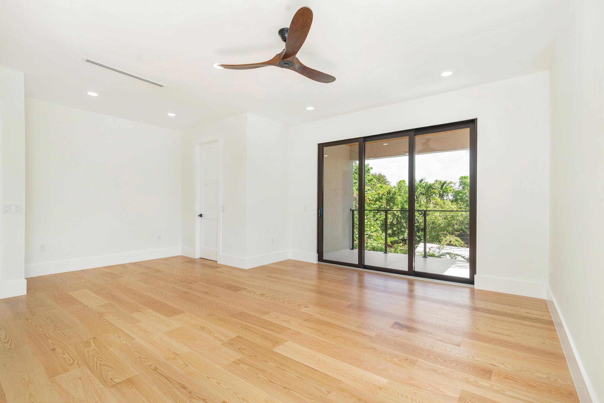 GALE LAKE WORTH PL NO 1 R - Residential