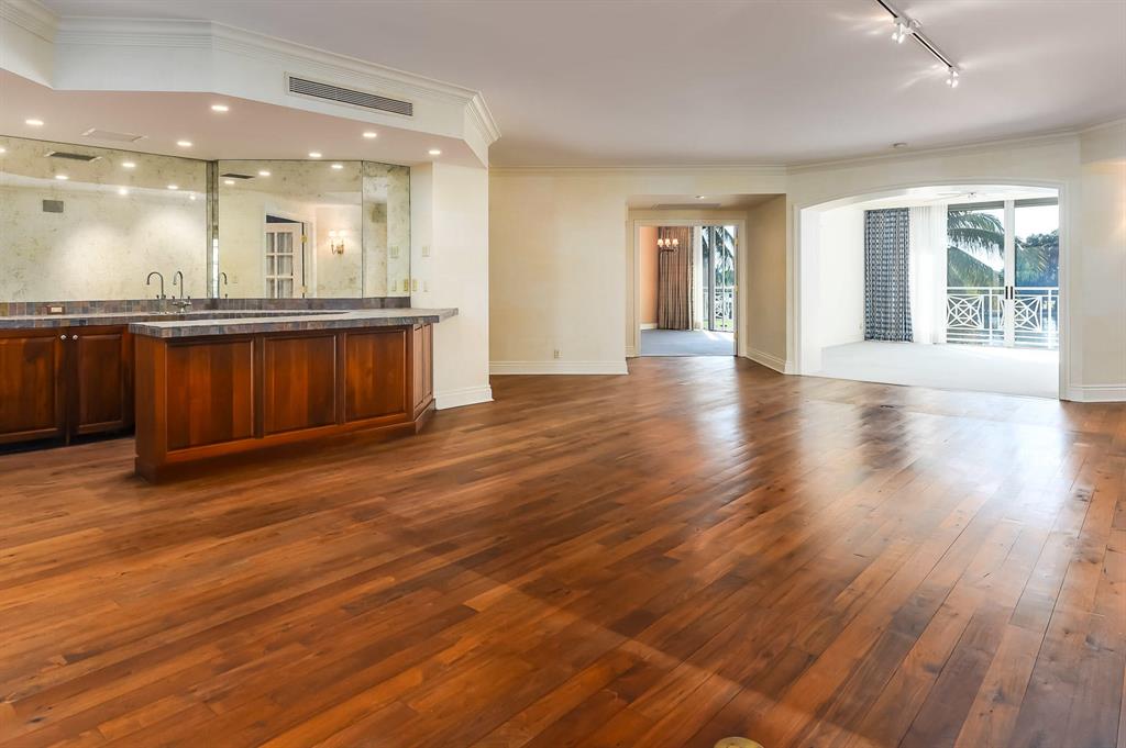 VILLAS INC - Residential