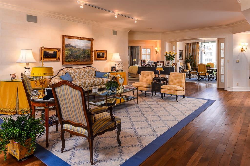 VILLAS INC - Residential