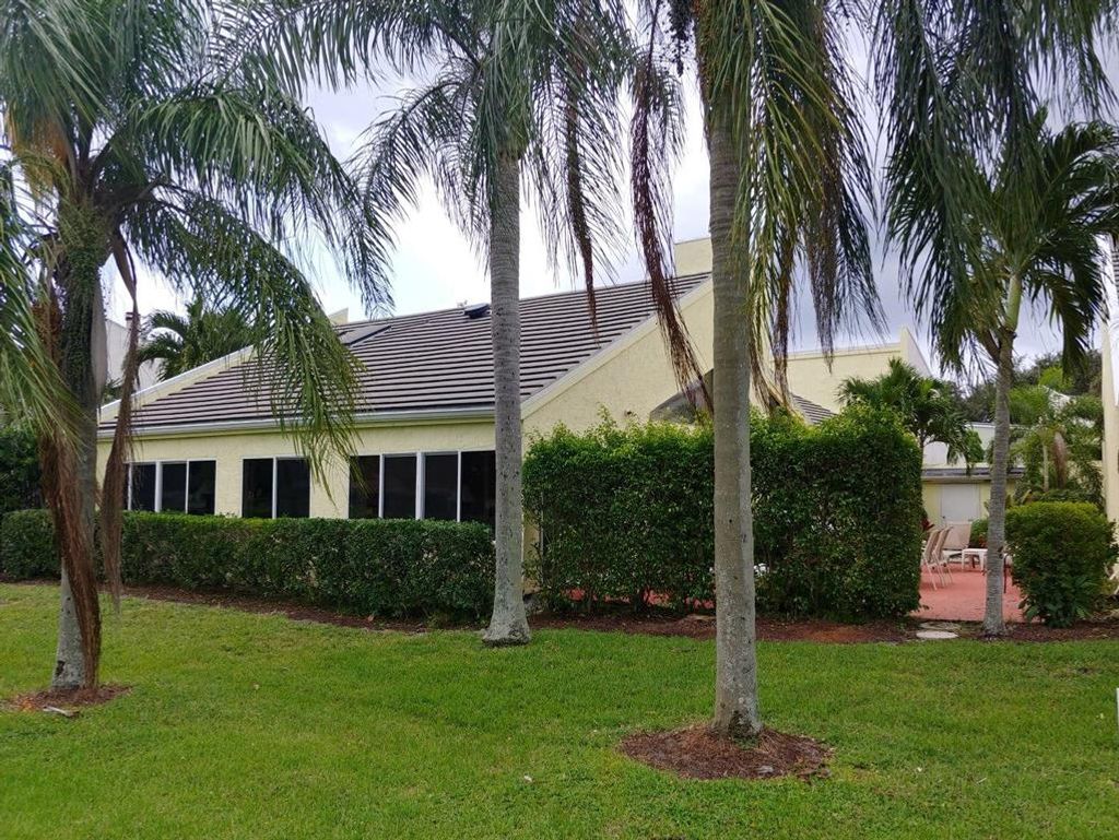 Photo of 17042 Traverse Circle, Jupiter, FL 33477 (MLS # R10693122)