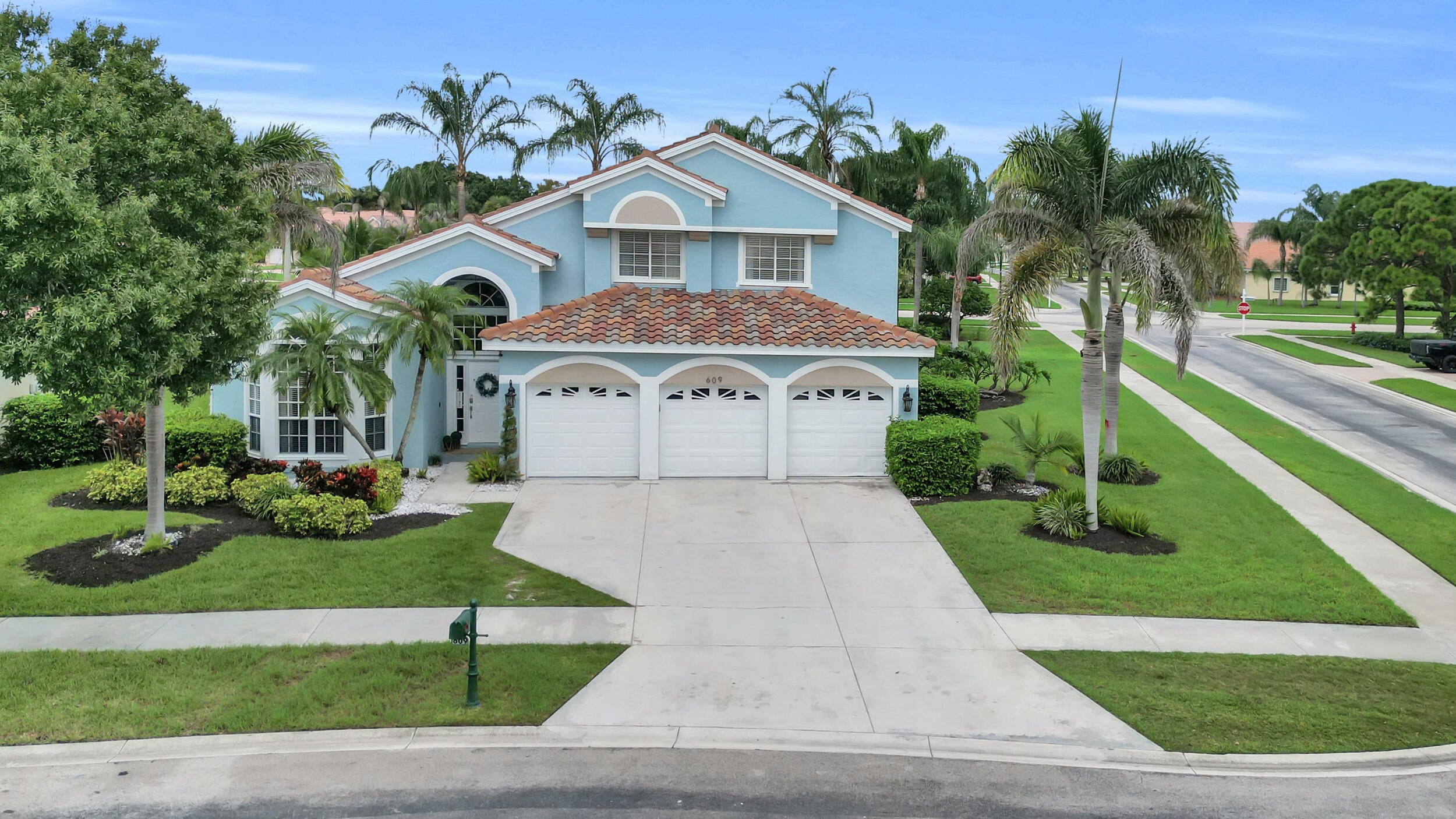 609 SW ROMORA BAY