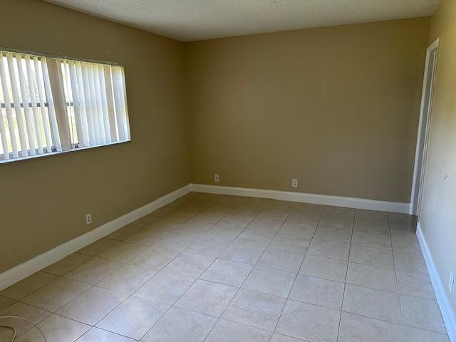 7605 NW 5th Place 106