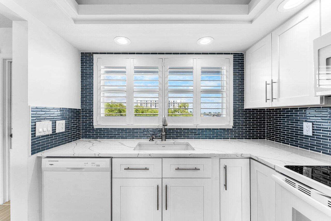 SEAGATE OF GULFSTREAM CON - Residential Lease