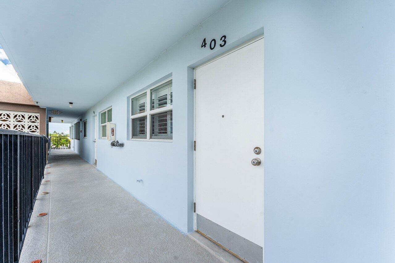 SEAGATE OF GULFSTREAM CON - Residential Lease