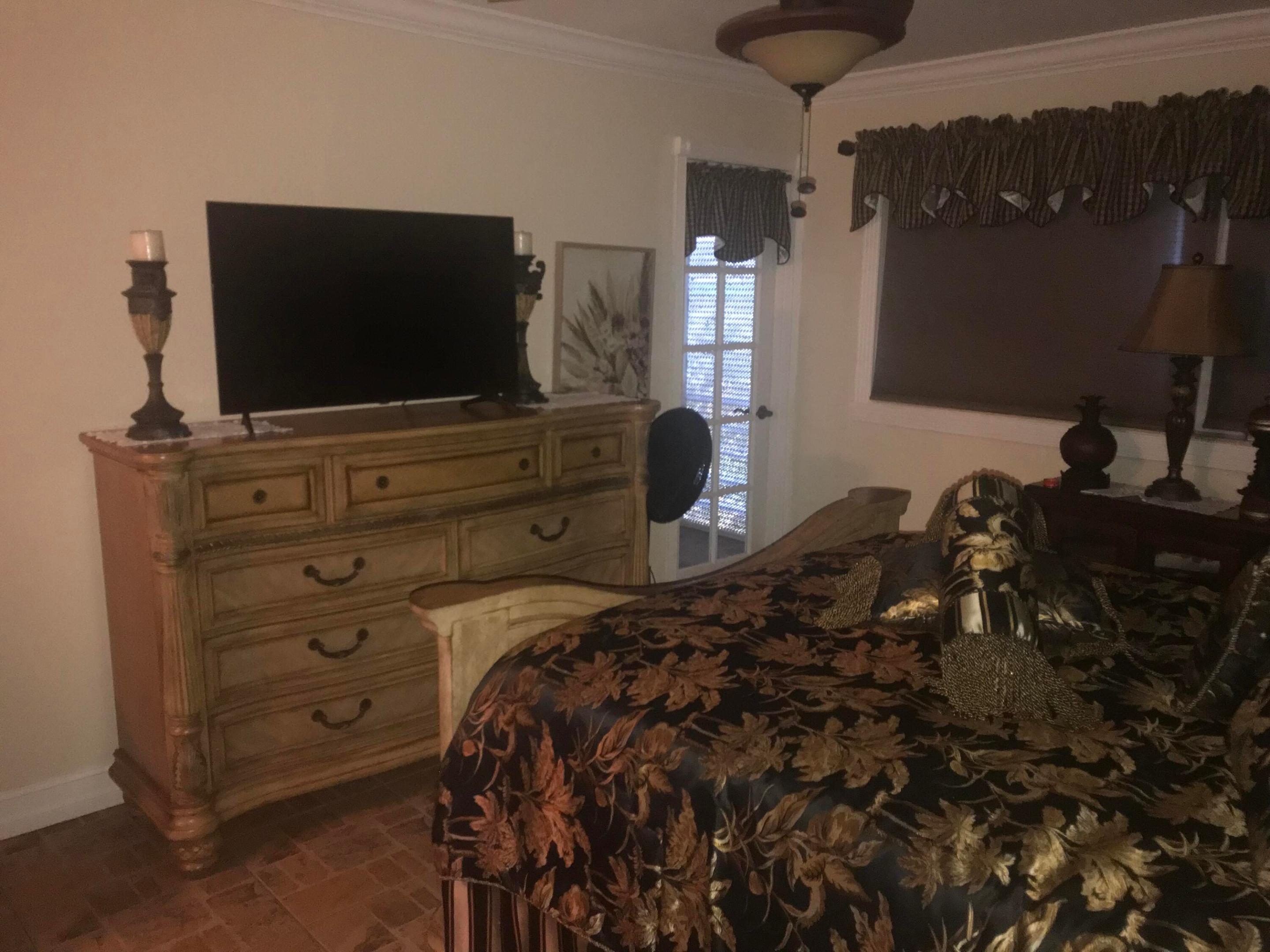 FAIRWAYS NORTH CO-OP - Residential