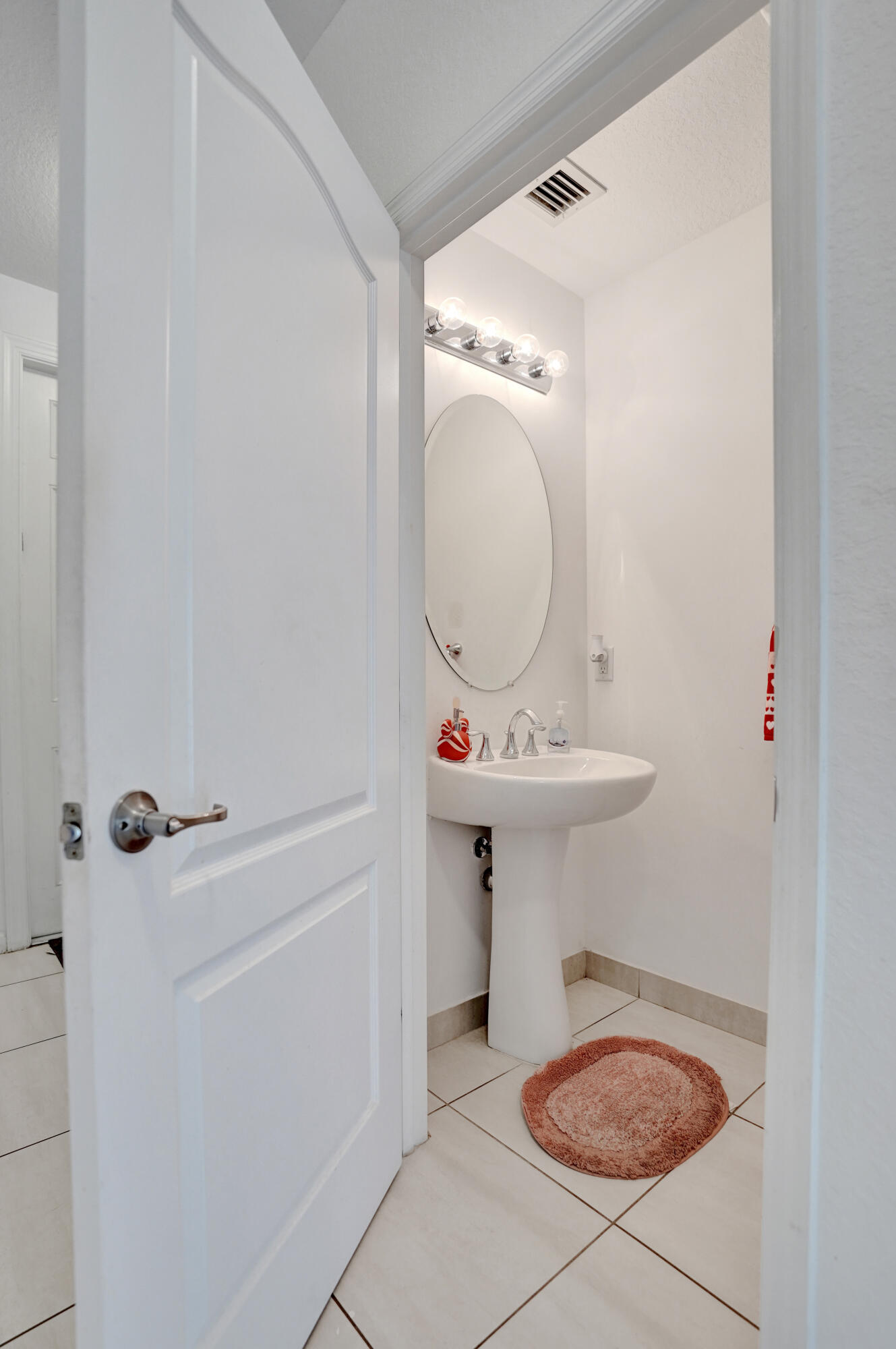 COLONY RESERVE AT LAKE WORTH - Residential