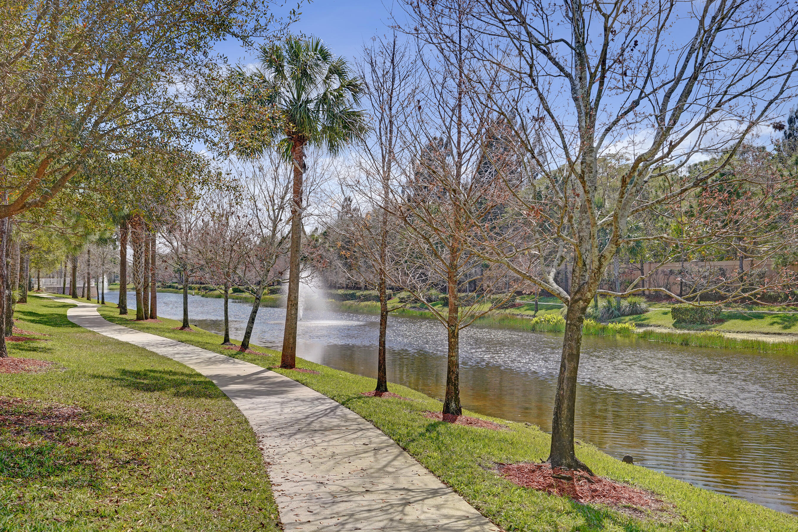 COLONY RESERVE AT LAKE WORTH - Residential