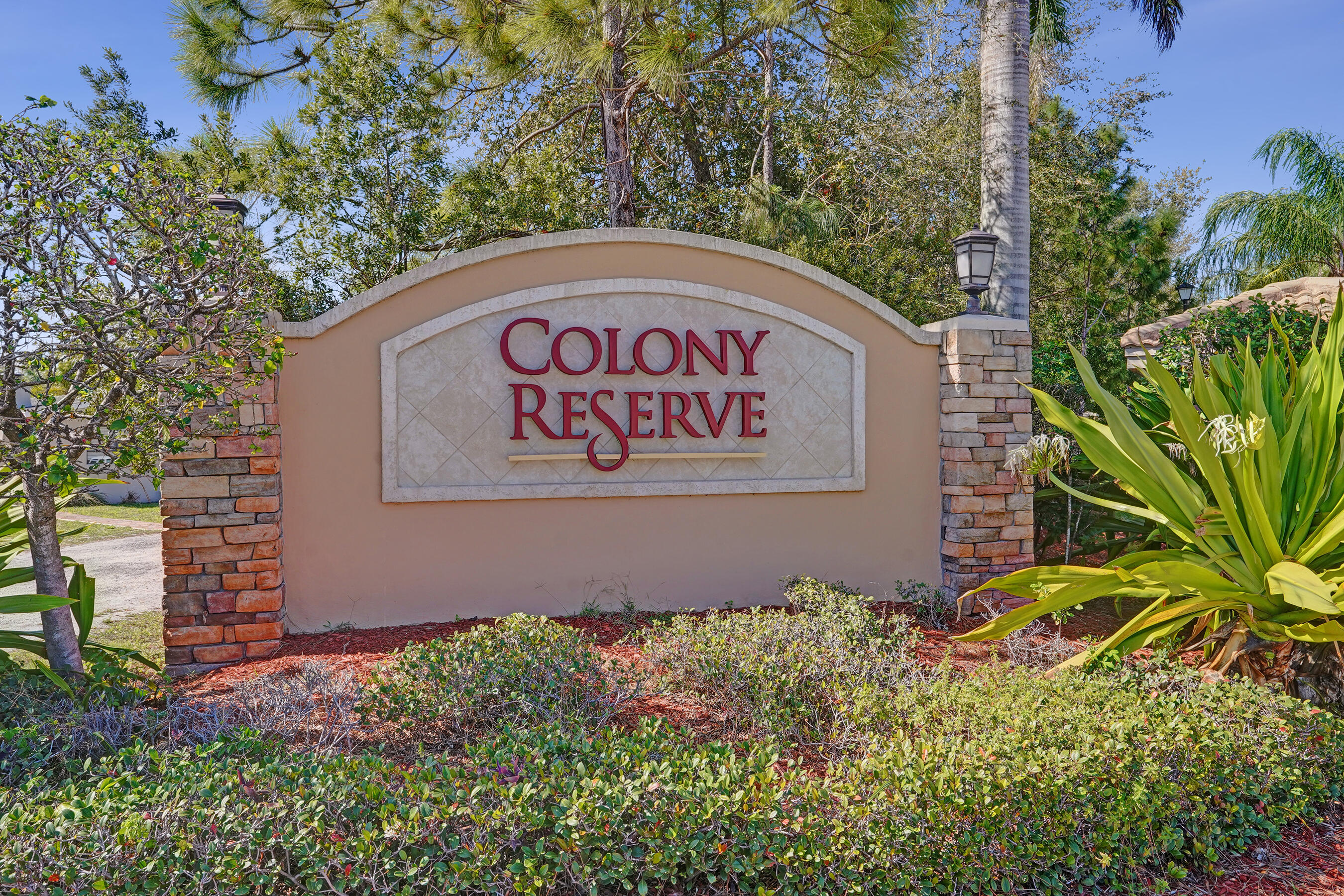 COLONY RESERVE AT LAKE WORTH - Residential