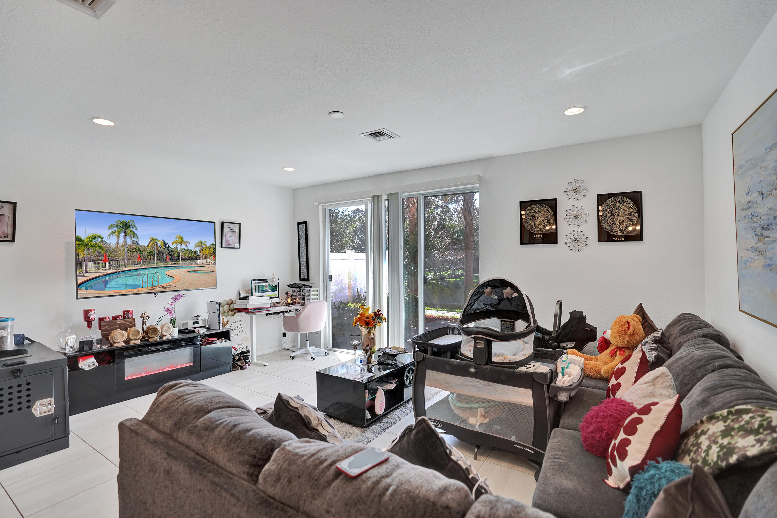 COLONY RESERVE AT LAKE WORTH - Residential