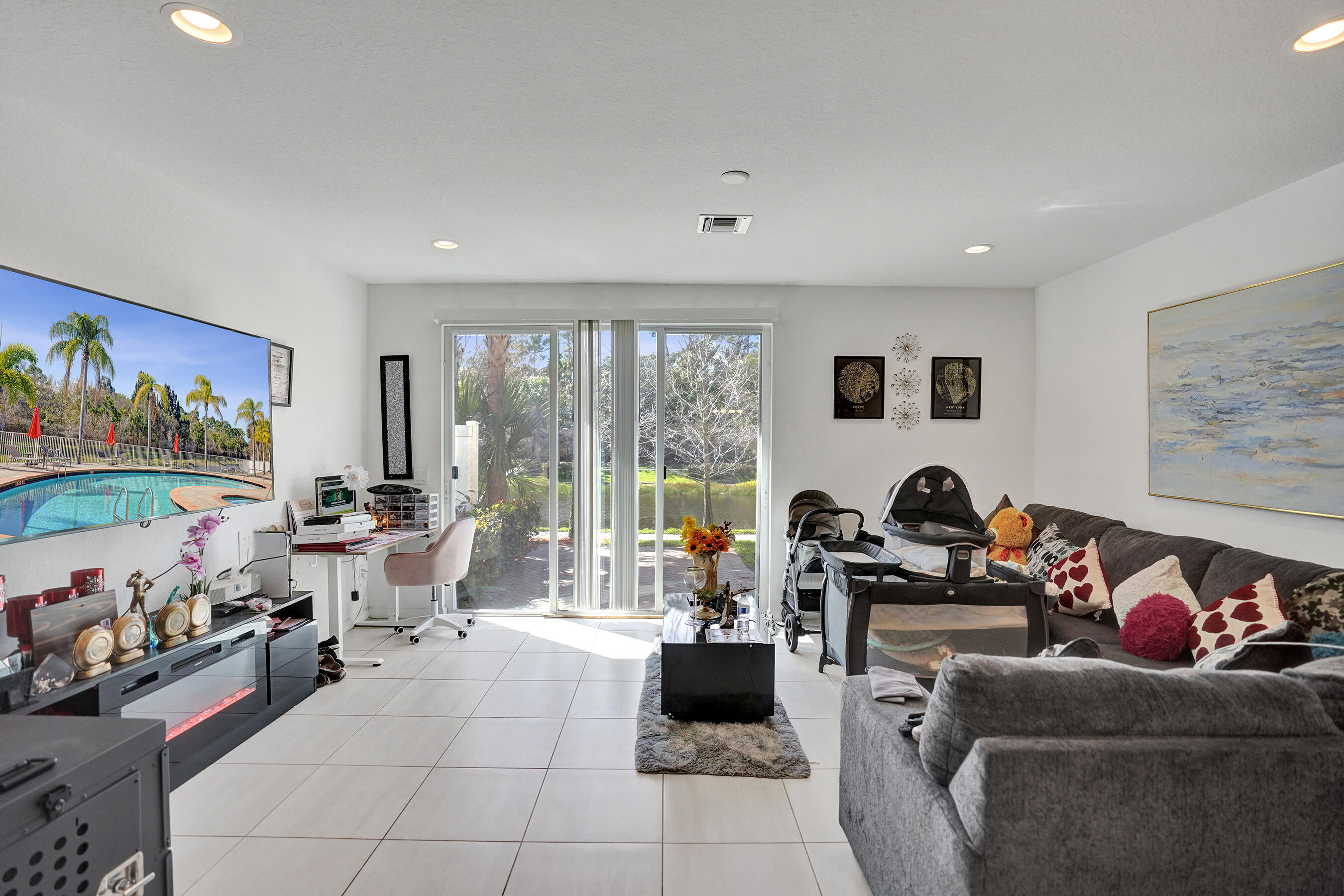 COLONY RESERVE AT LAKE WORTH - Residential