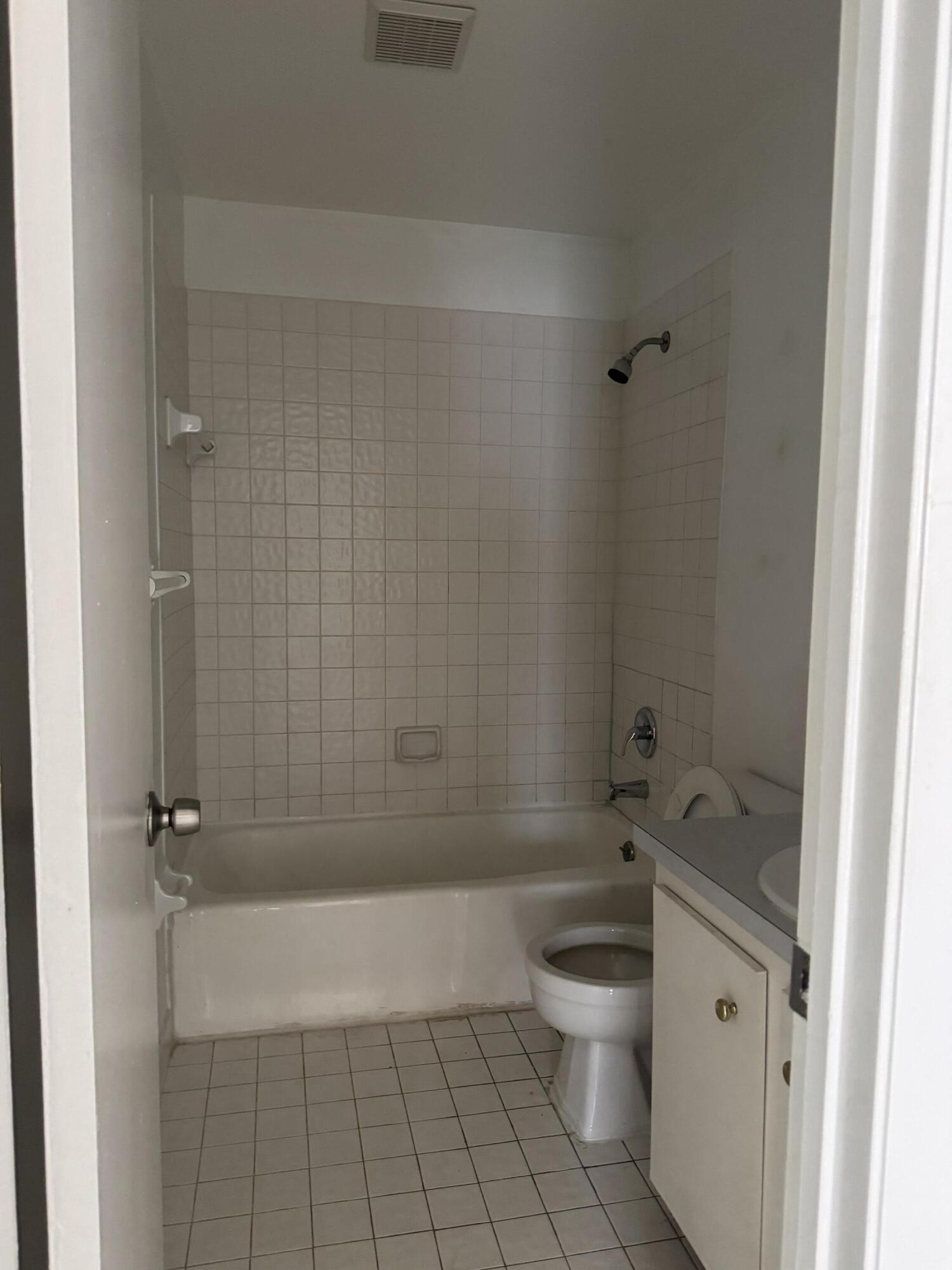 OAK LAKES - Residential Lease