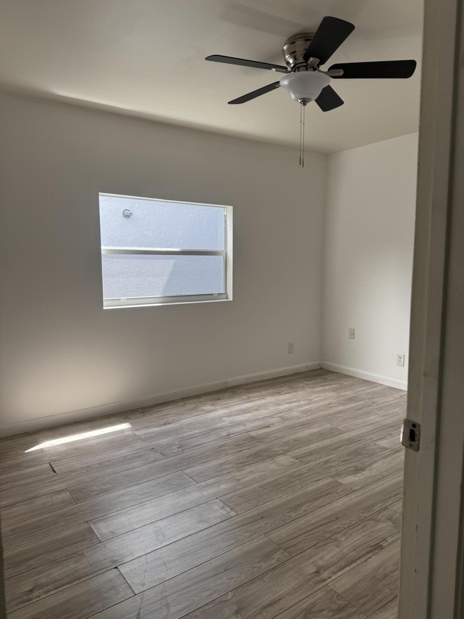 OAK LAKES - Residential Lease