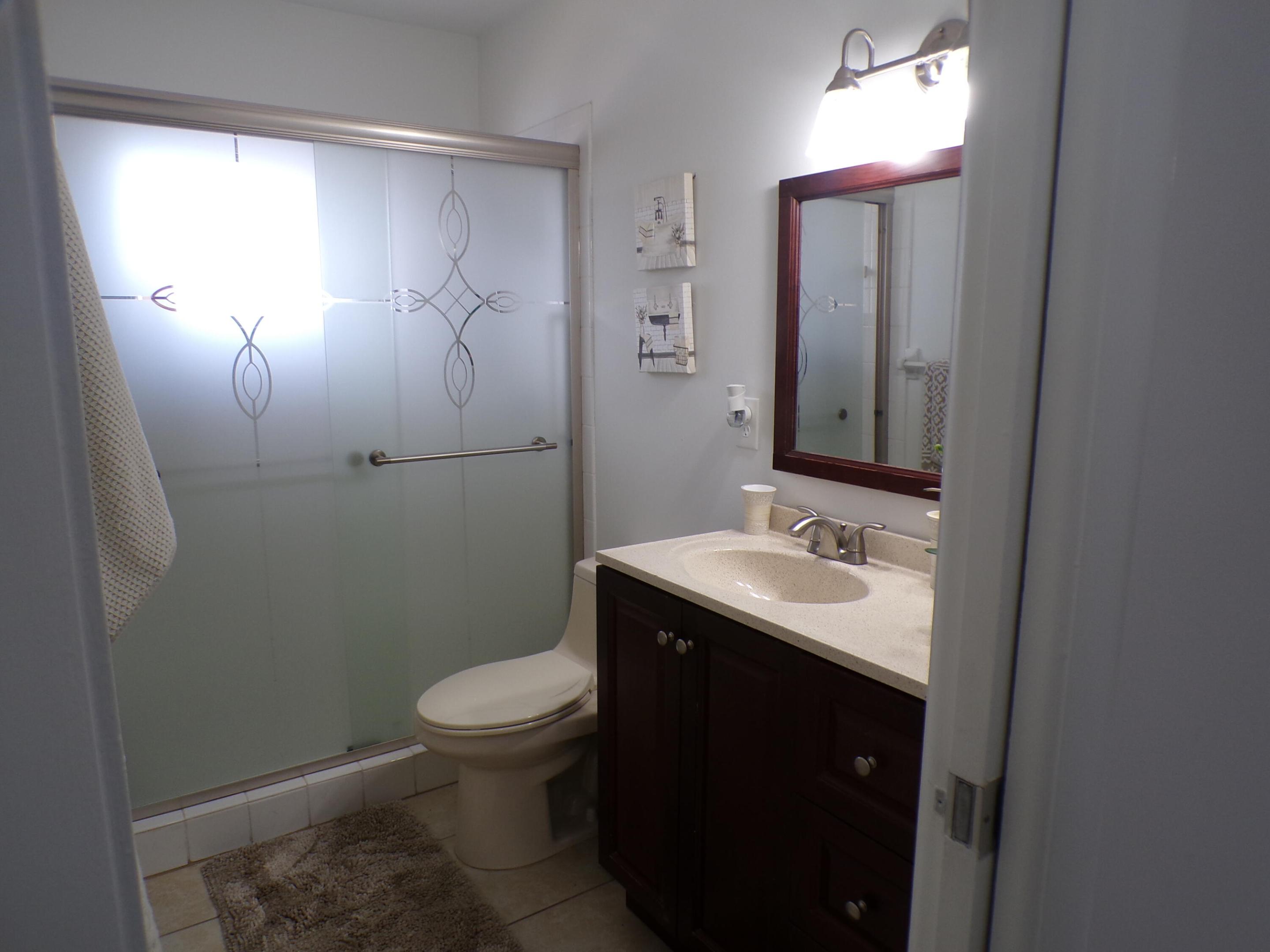 CRESTHAVEN VILLAS CONDO 19 - Residential