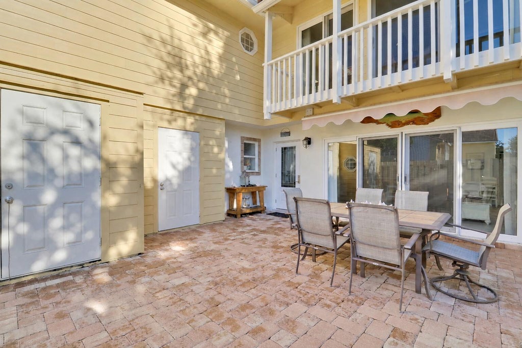 Photo of 232 Seabreeze Circle, Jupiter, FL 33477 (MLS # B26076905)